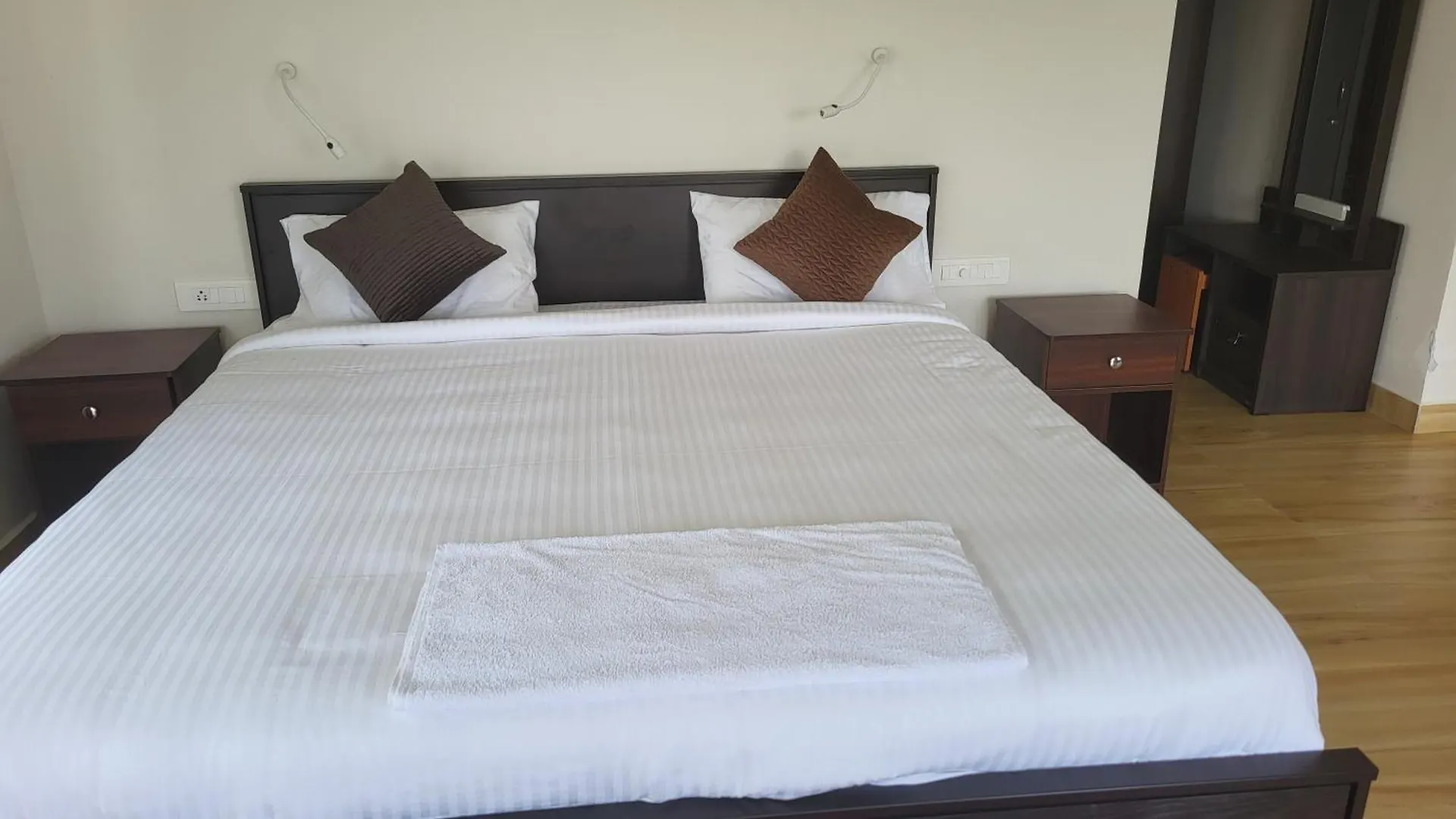 Priyas Villa Vagamon 0*,  India